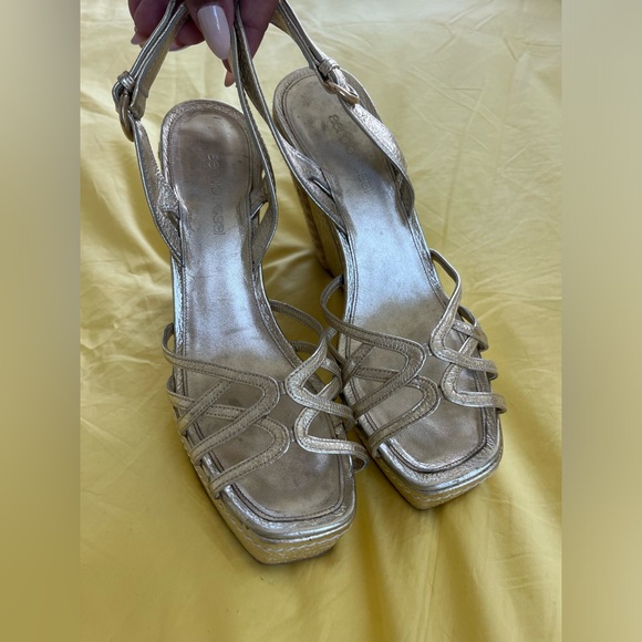 SERGIO ROSSI Light metallic gold leather and jute platform wedge sandals - Picture 3 of 5